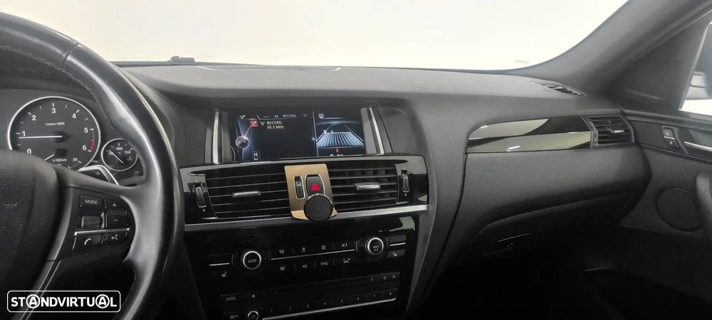 BMW X4 20 d xDrive Pack M Auto - 26