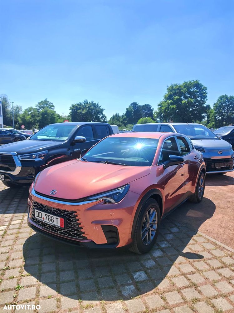 Lexus LBX 1.5 HEV 4x2 CVT Elegant - 2