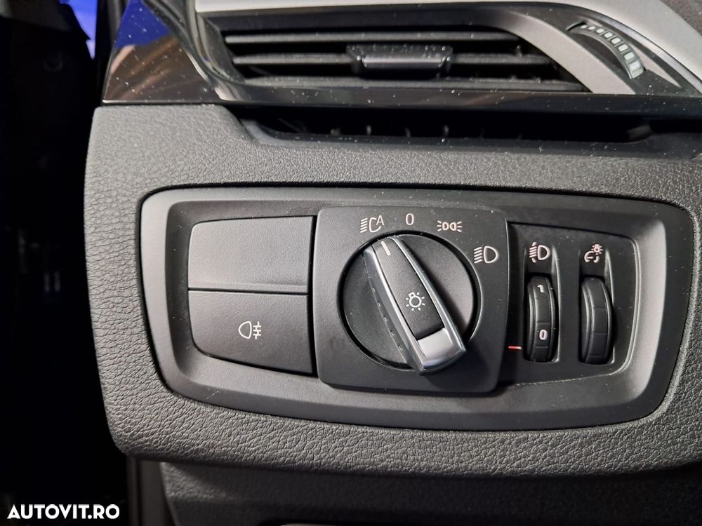 BMW X1 sDrive18d AT - 17