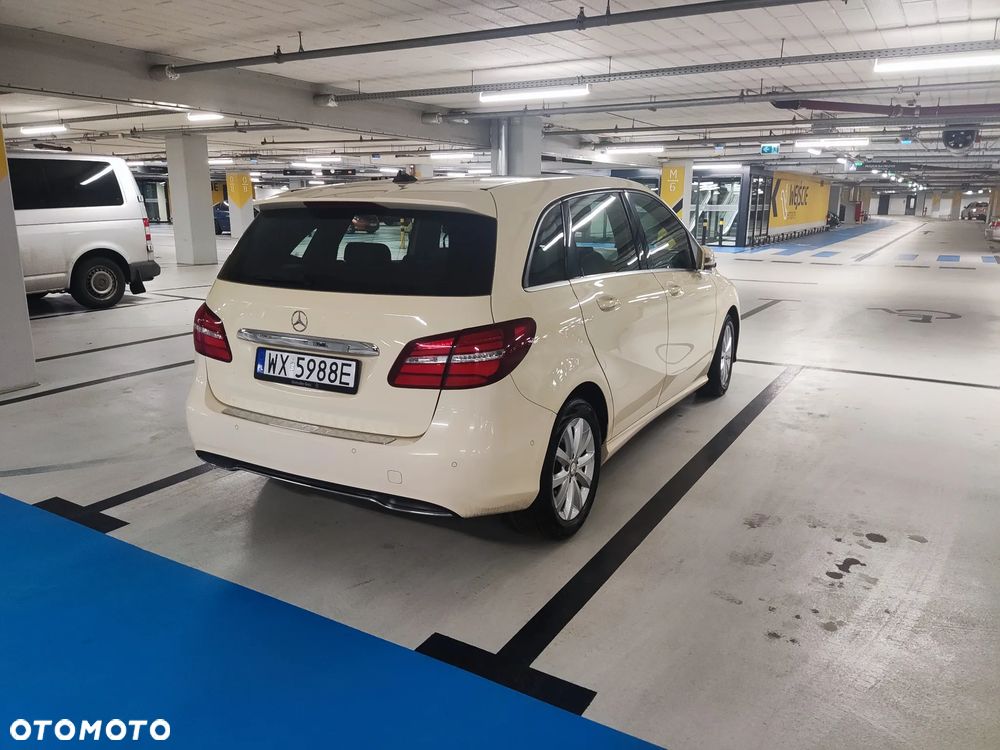 Mercedes-Benz B-Class 2016 photo 4
