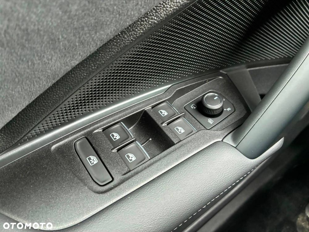 Volkswagen Tiguan - 24