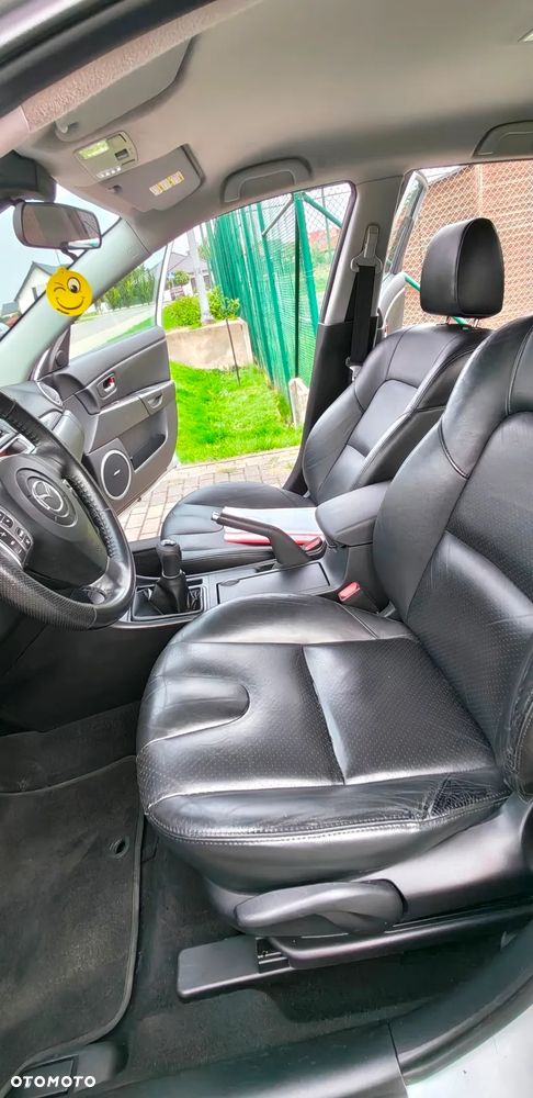 Mazda 3 1.6 Active + - 19