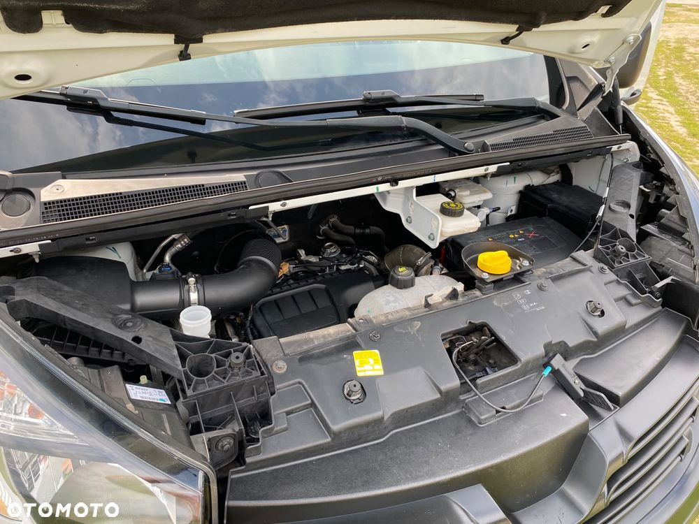 Renault TRAFIC - 32