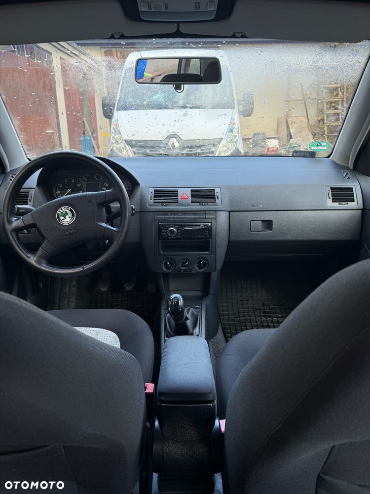 Skoda Fabia 1.4 16V Comfort - 12