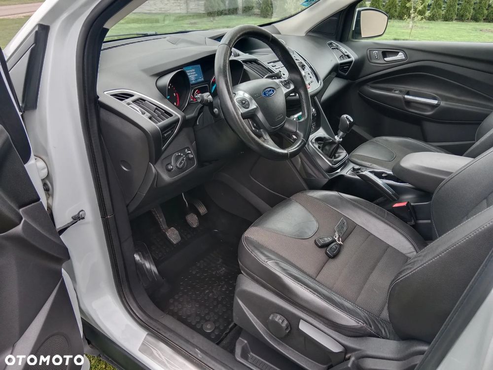 Ford Kuga 2.0 TDCi FWD Titanium Plus - 7