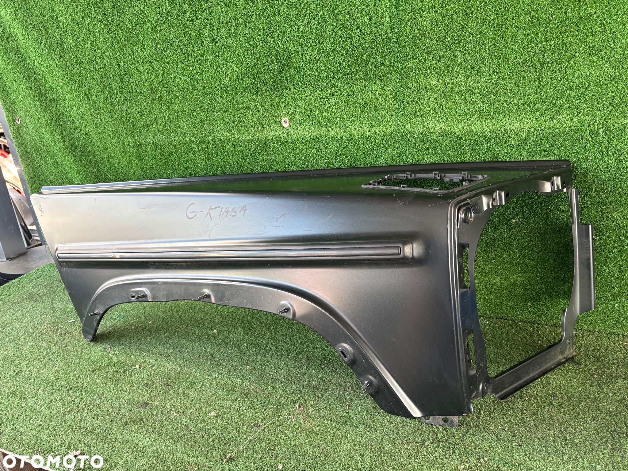 Mercedes G Klasa 463 W 464 Blotnik prawy - 2