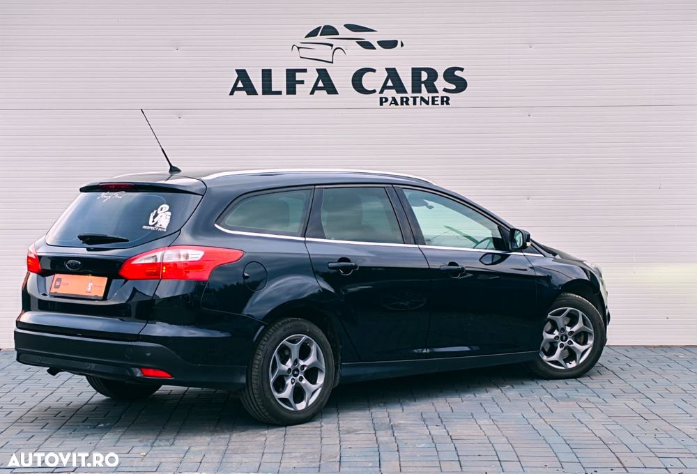 Ford Focus 1.6 TDCI DPF Titanium - 13