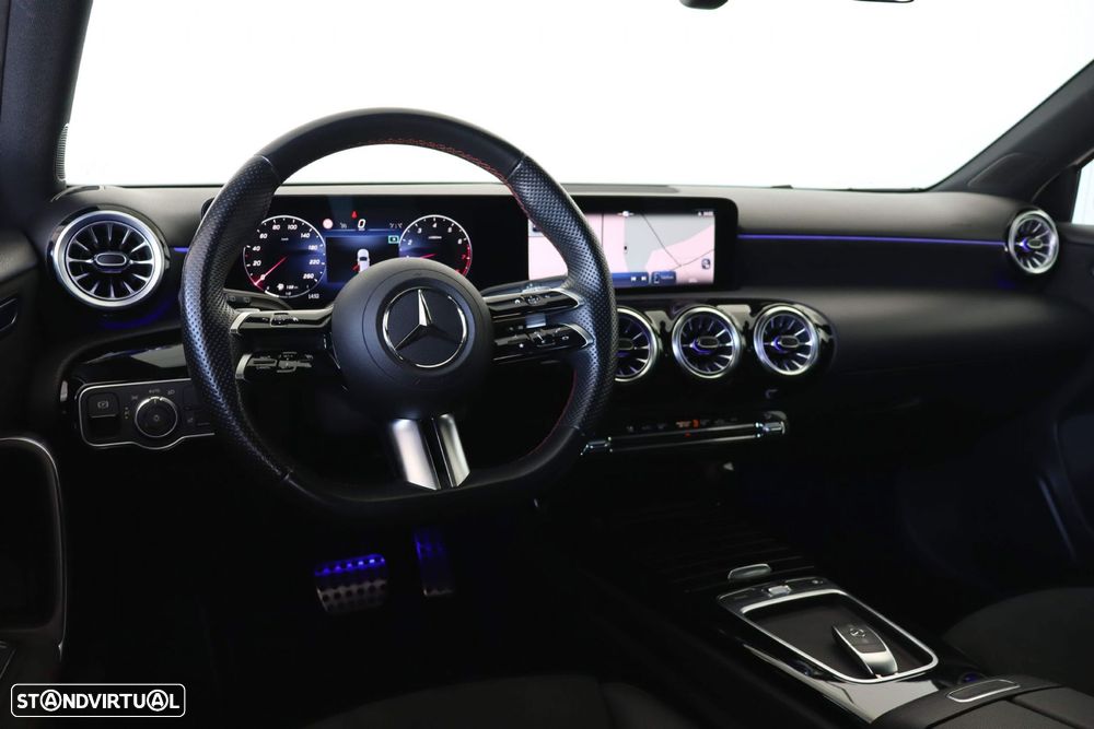 Mercedes-Benz A 200 AMG Line Aut. - 22