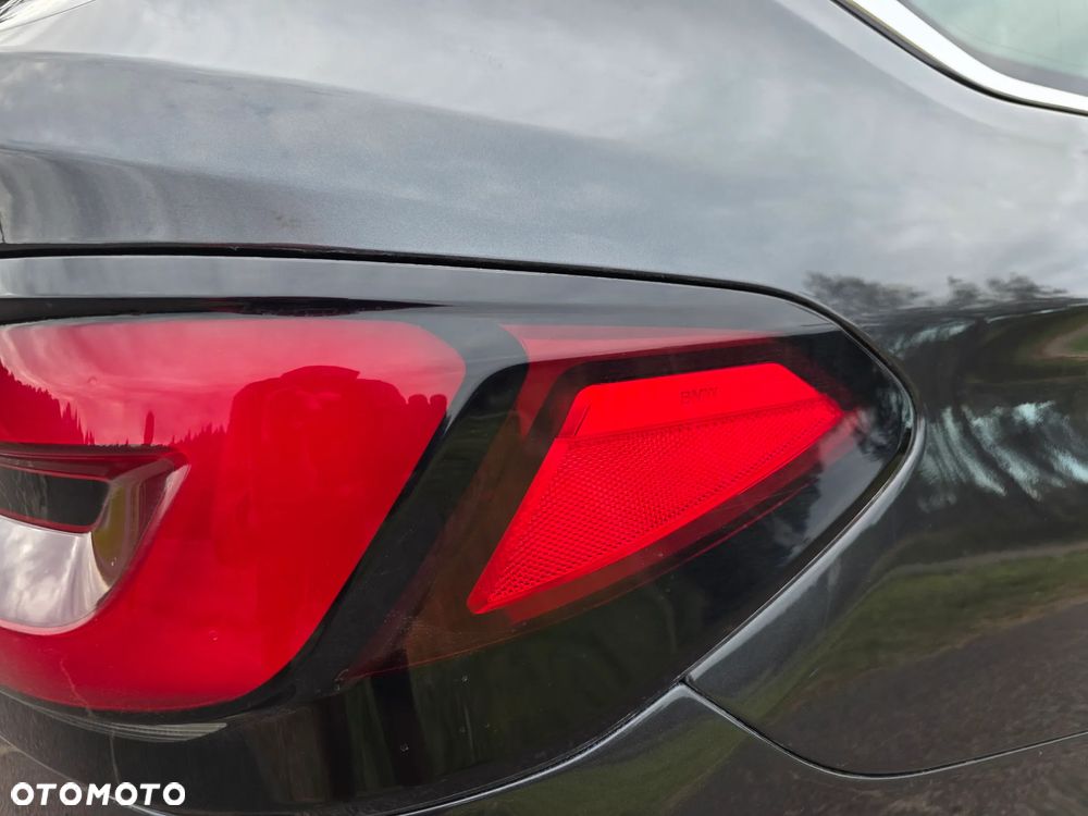 BMW Seria 5 520d - 24