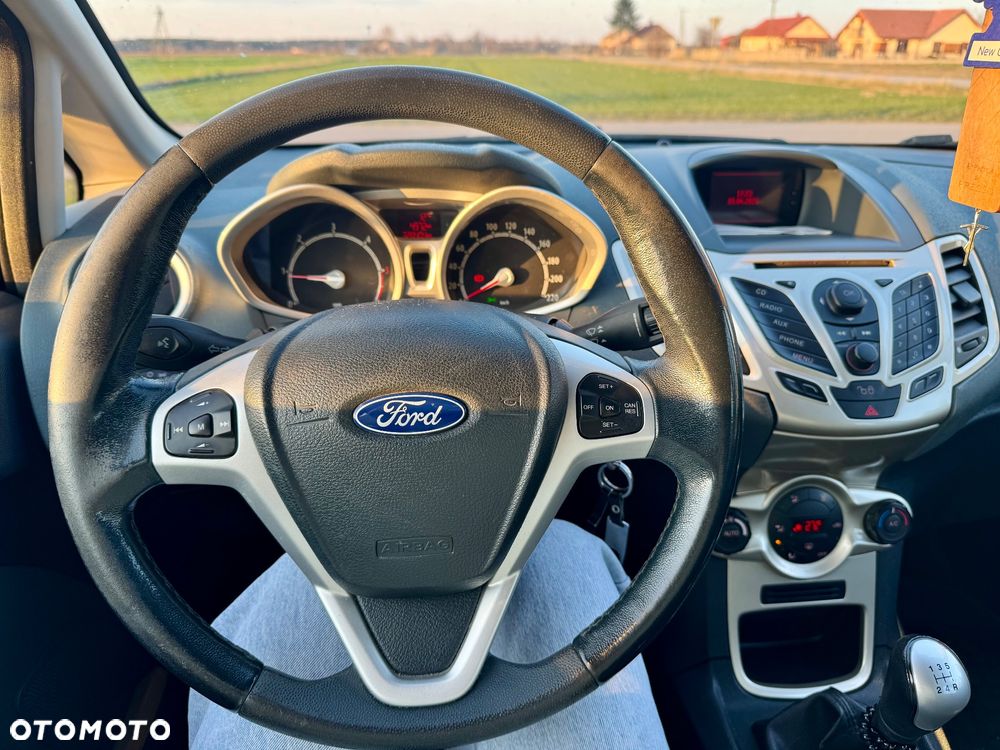 Ford Fiesta 1.4 TDCi Ghia - 6