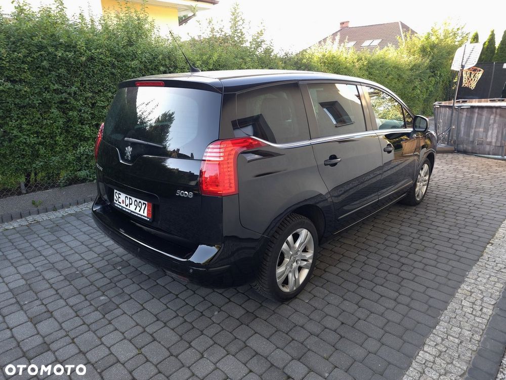 Peugeot 5008 - 3
