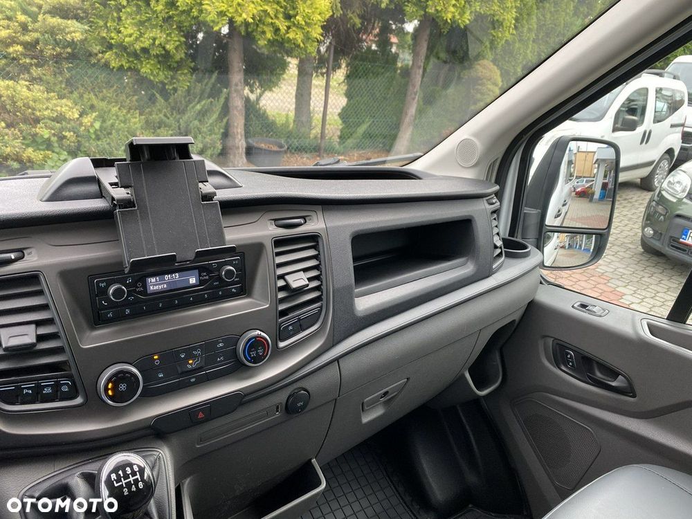 Ford Transit - 19