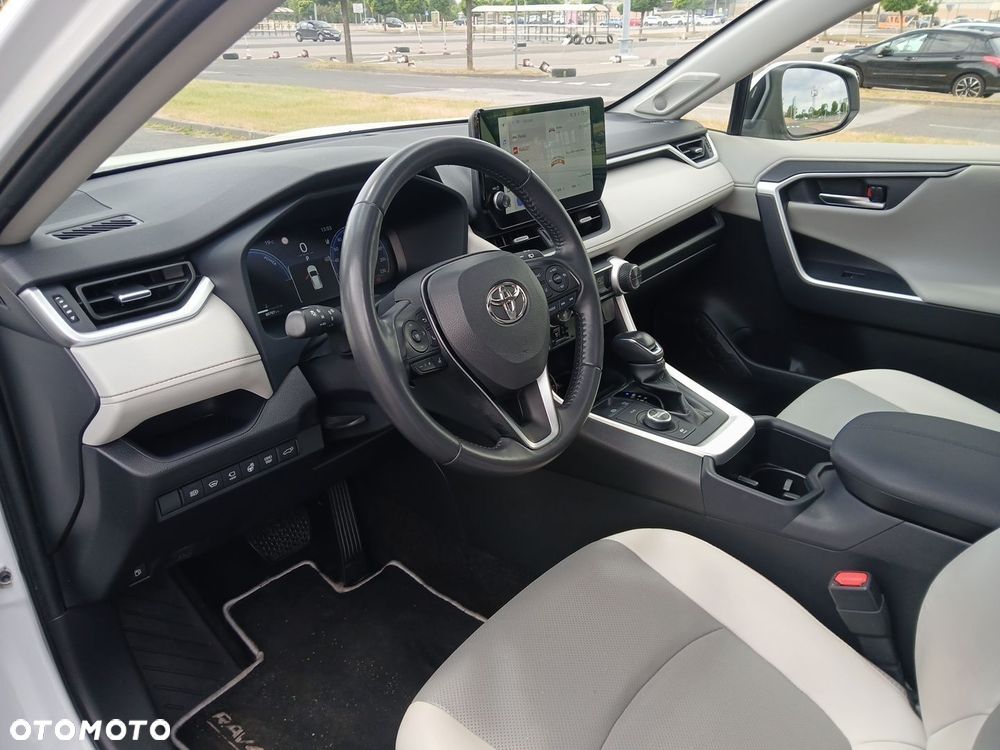 Toyota RAV4 - 14