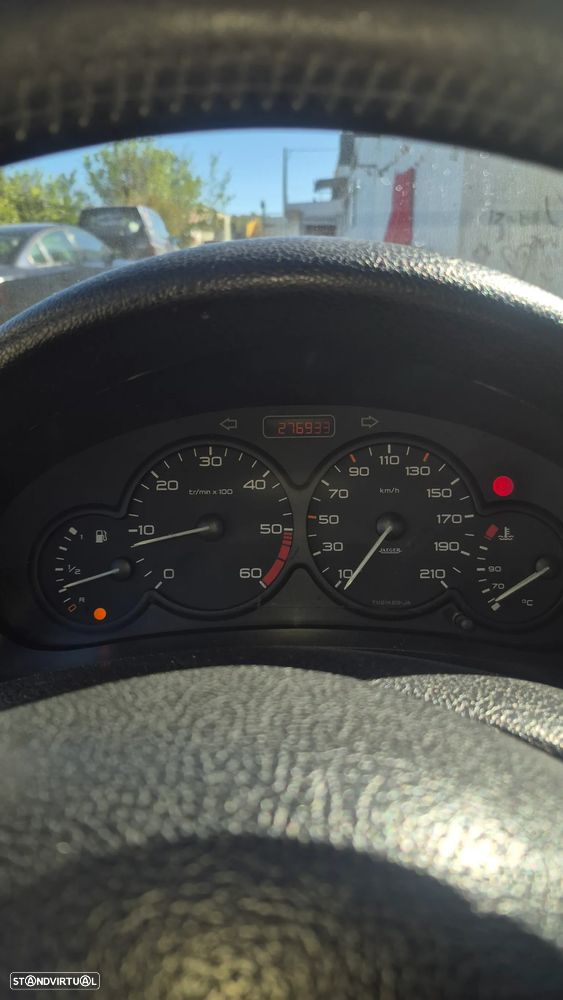 Peugeot 206 2.0 HDi XT - 8