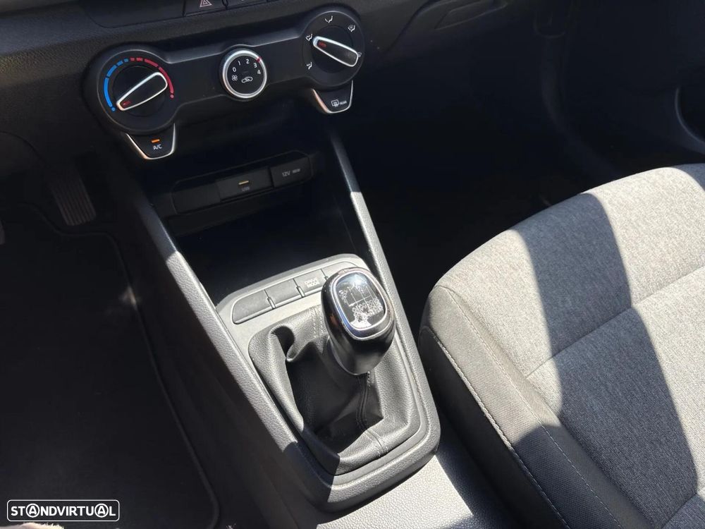 Kia Stonic - 12