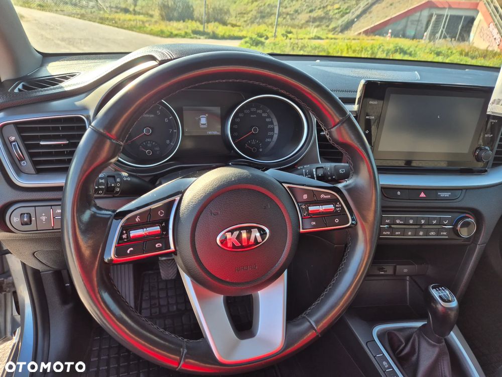 Kia Ceed 1.4 T-GDI M - 20
