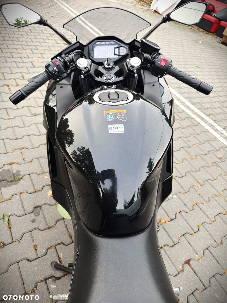 Kawasaki Ninja 500 - 23