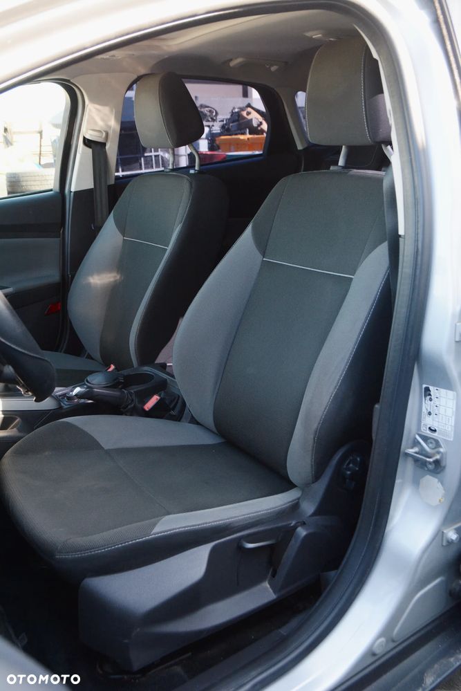Ford Focus - 12