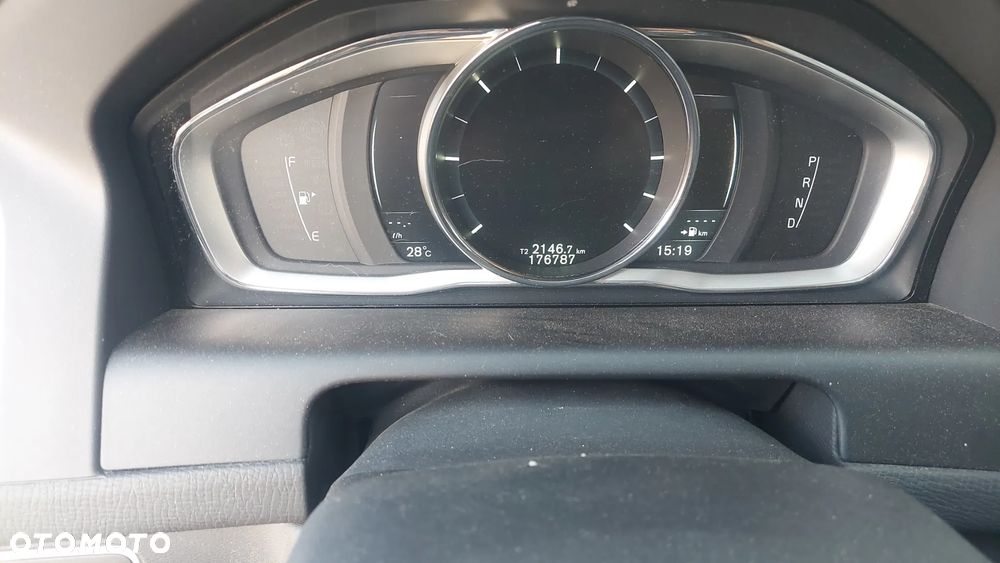 Volvo XC 60 D5 AWD Geartronic Ocean Race - 11