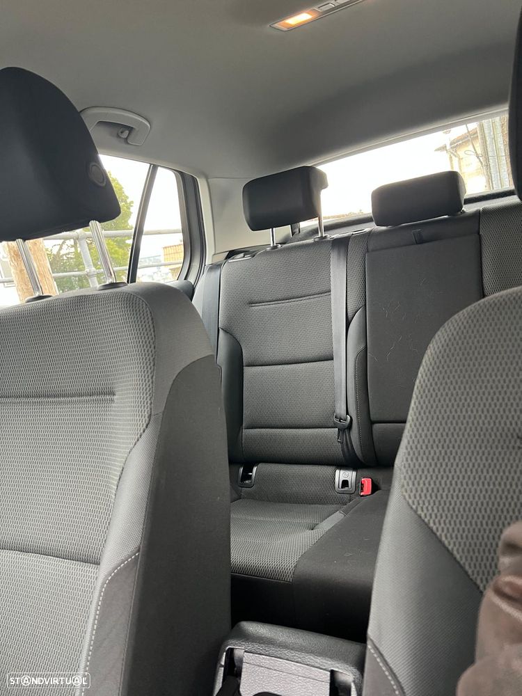 VW Golf 1.6 TDI BlueMotion Comfortline - 19