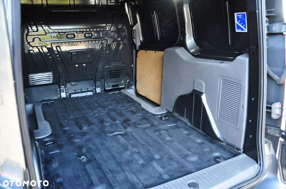Ford Transit Connect - 33