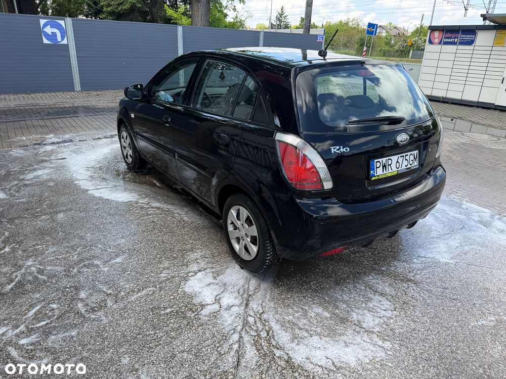 Kia Rio 1.4 Optimum - 2
