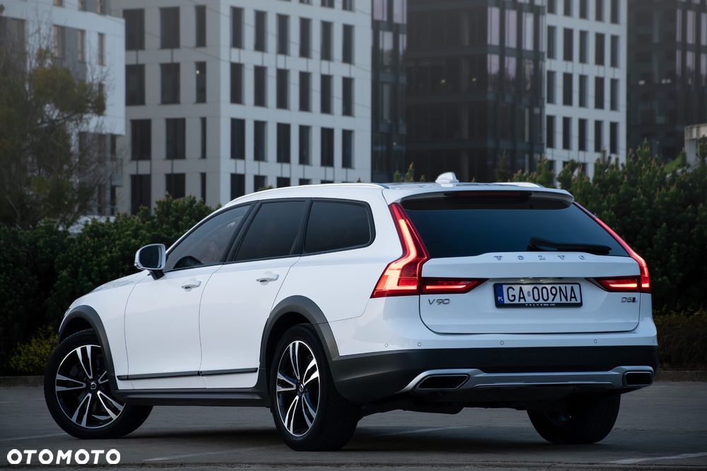 Volvo V90 Cross Country D5 AWD Pro - 5