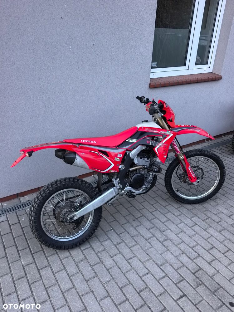 Honda CRF - 4
