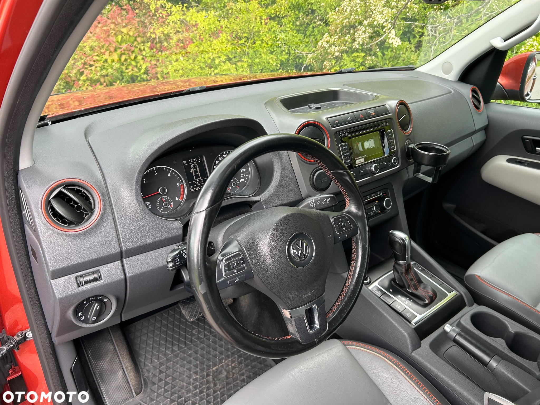 Volkswagen Amarok DC 2.0 BiTDI 4Mot Highline - 12