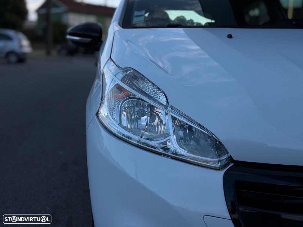 Peugeot 208 1.6 BlueHDi Style - 8