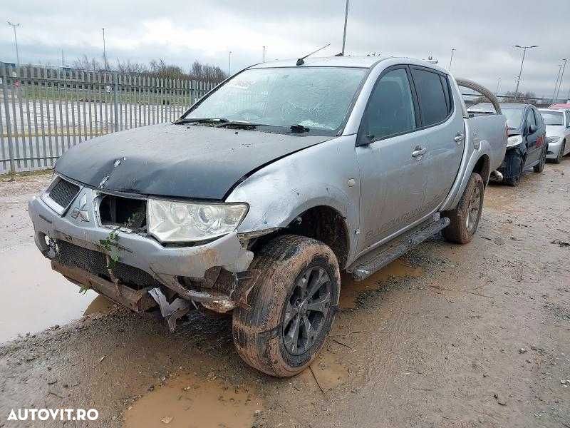 Dezmembrez Mitsubishi L200 2.5 Diesel 2011 - 1