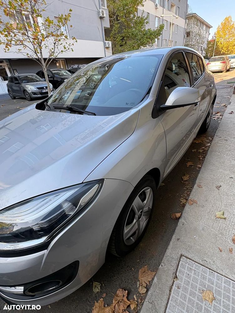 Renault Megane 1.6 16V 110 Paris Business - 3