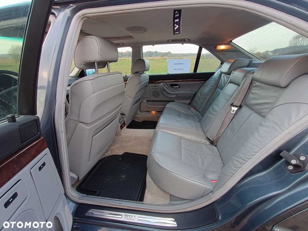 BMW Seria 7 740iL - 13