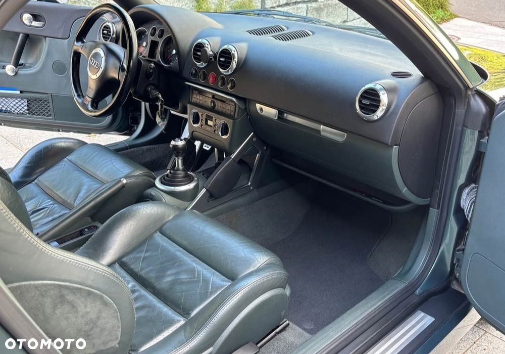 Audi TT Roadster - 8