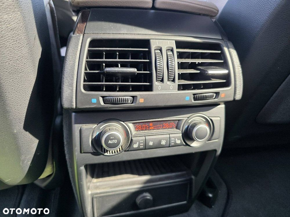 BMW X5 - 30