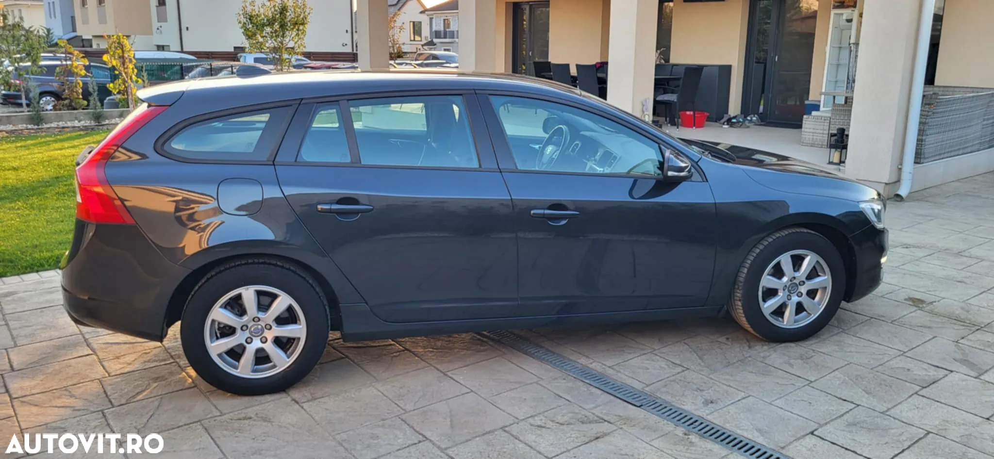 Volvo V60 - 11