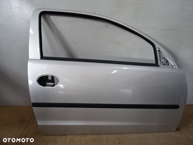 DRZWI PRAWY PRZÓD PRAWE PRZEDNIE OPEL CORSA C HB 3D LAK: Z157 NR1115 - 2