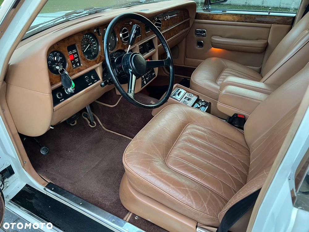 Rolls-Royce Silver Spur - 21