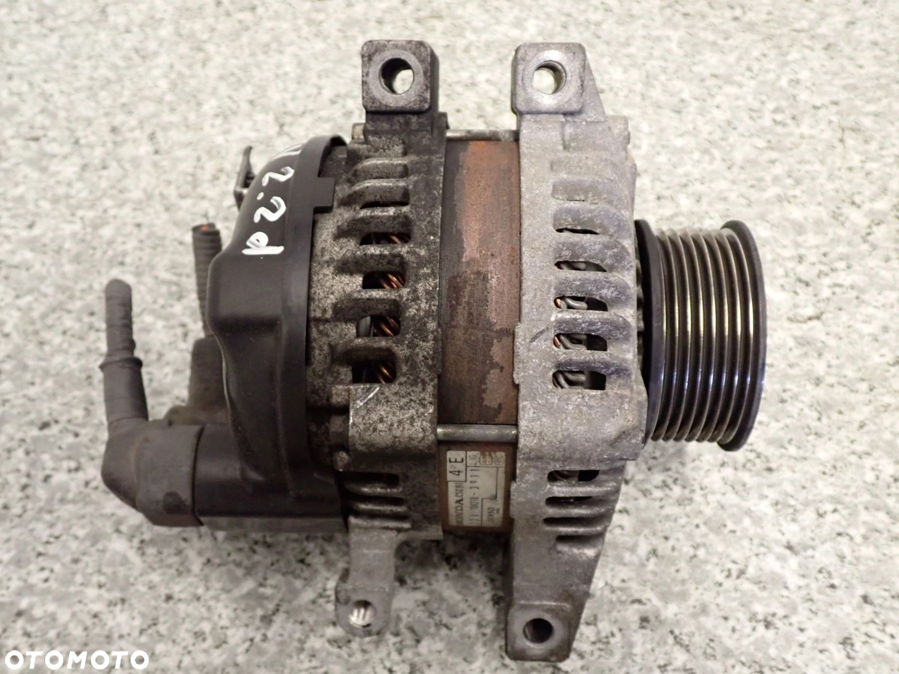 HONDA FRV FR-V 2.2d 05- ALTERNATOR - 2