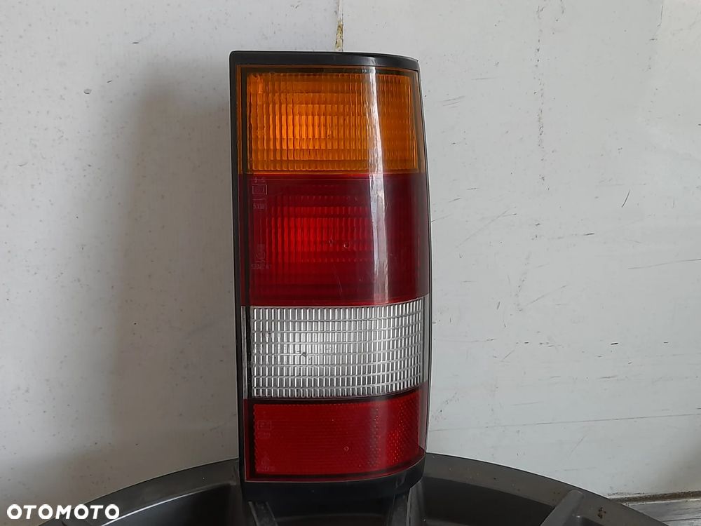 Lampa prawy tył Opel Kadett D SWF 53302R6