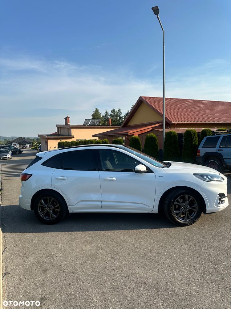 Ford Kuga - 4