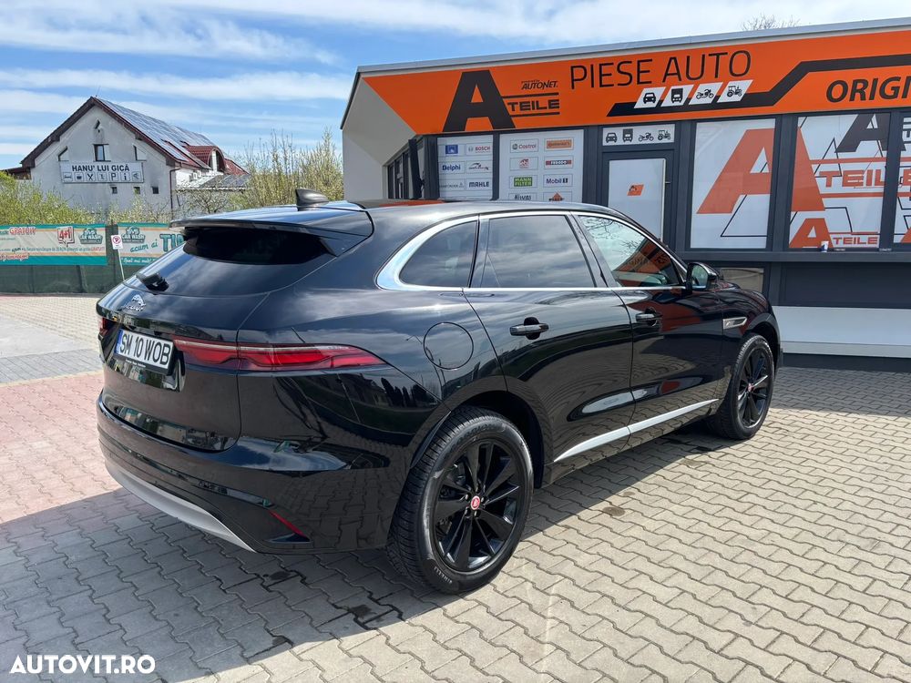 Jaguar F-Pace - 5