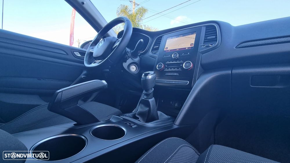 Renault Mégane Sport Tourer - 19