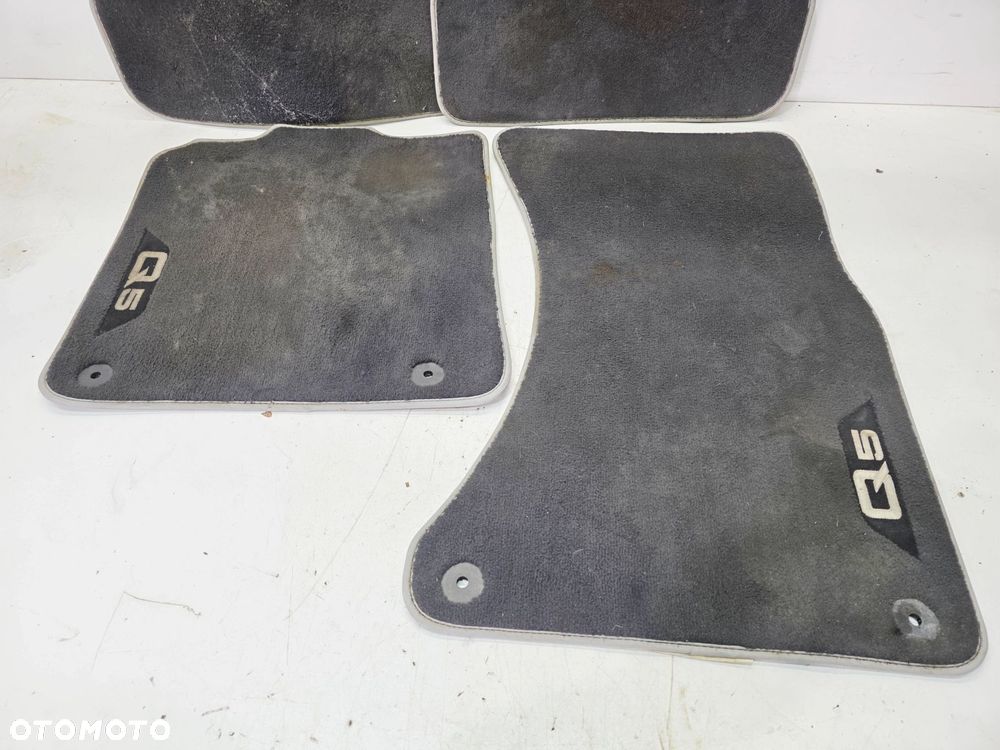 DYWAN DYWANIKI MATERIAŁ WELUR AUDI Q5 8R 8R0061276 8R1061275 - 2