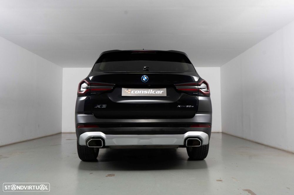 BMW X3 30 e xDrive Line Luxury - 4