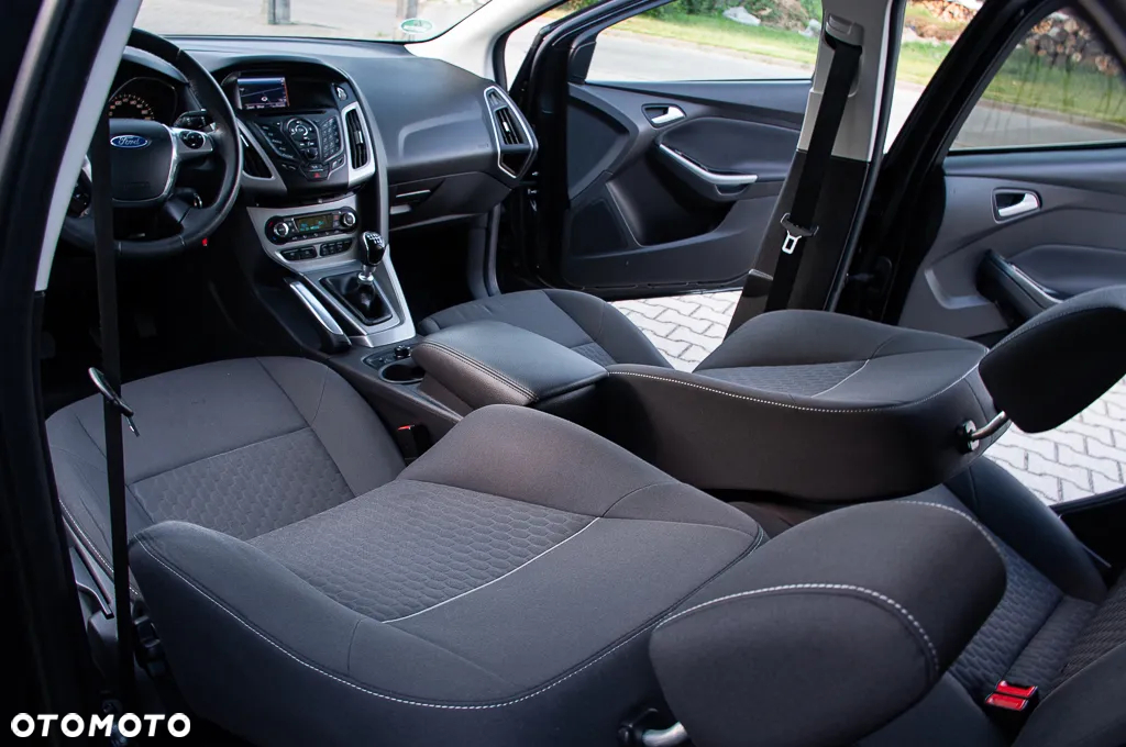 Ford Focus 1.0 EcoBoost Hybrid ACTIVE - 38