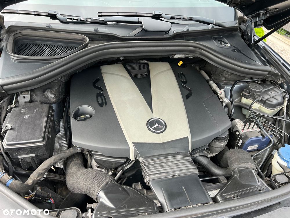 Mercedes-Benz ML 350 BlueTEC 4-Matic - 38