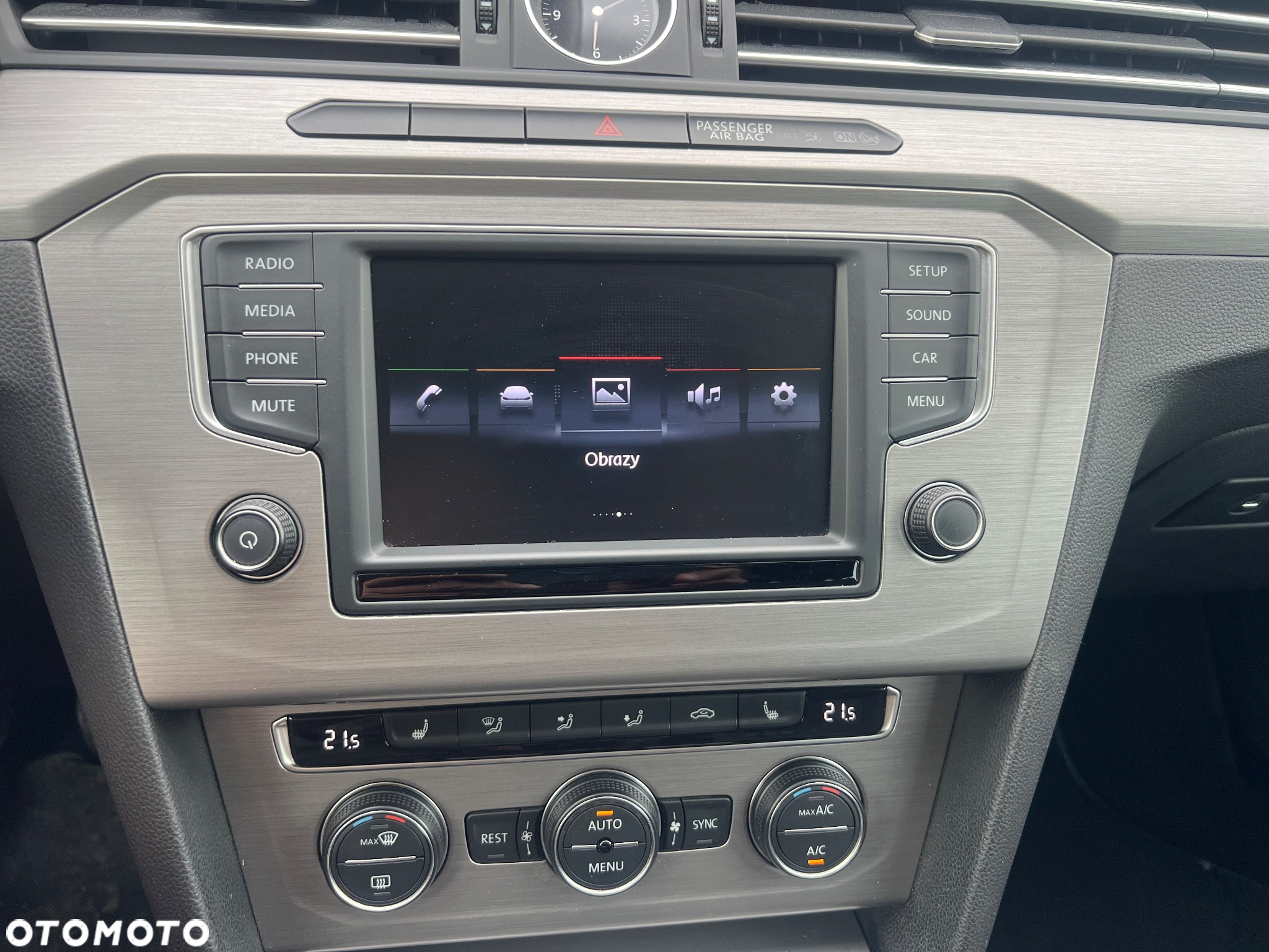 Volkswagen Passat - 15