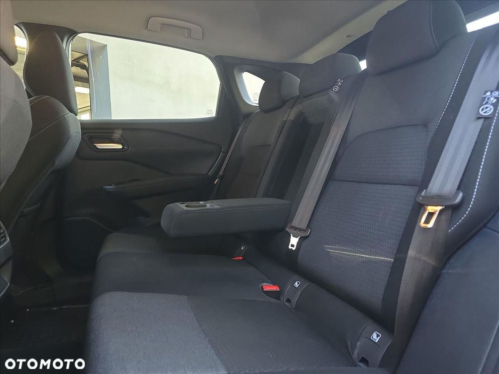 Nissan Qashqai 1.3 DIG-T mHEV N-Connecta Xtronic - 25