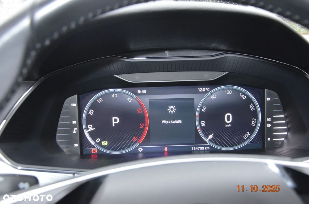 Skoda Superb 2.0 TDI SCR Ambition DSG - 11